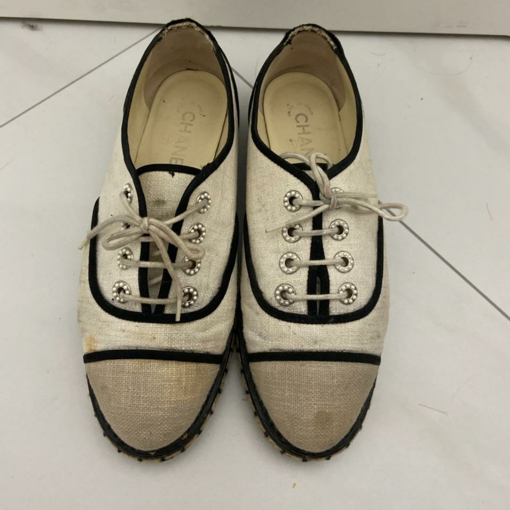 Chanel Women Beige Espadrille Flats Canvas 38